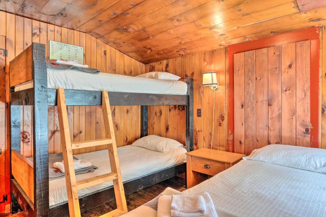 Rustic Cabin Retreat On Rangeley Lake! Exterior photo